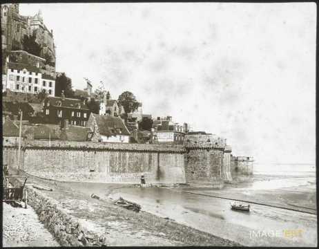 Remparts (Mont-Saint-Michel)